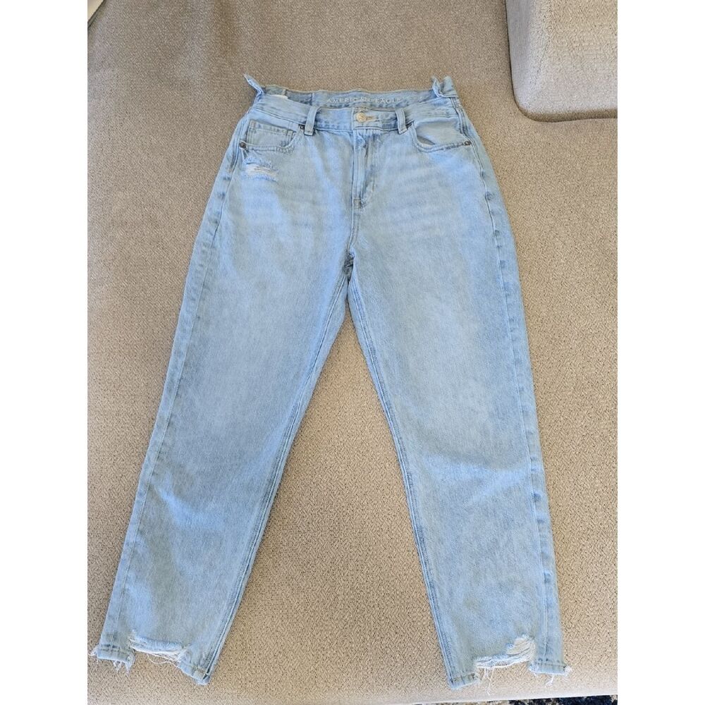 American Eagle Distressed Highest Rise Tabbed Waistband Mom Jeans - Size 4 SHORT